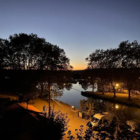 Grosse Ferienwohnung Am Canal Du Midi Mit Dachterrrasse Homps  Extérieur photo